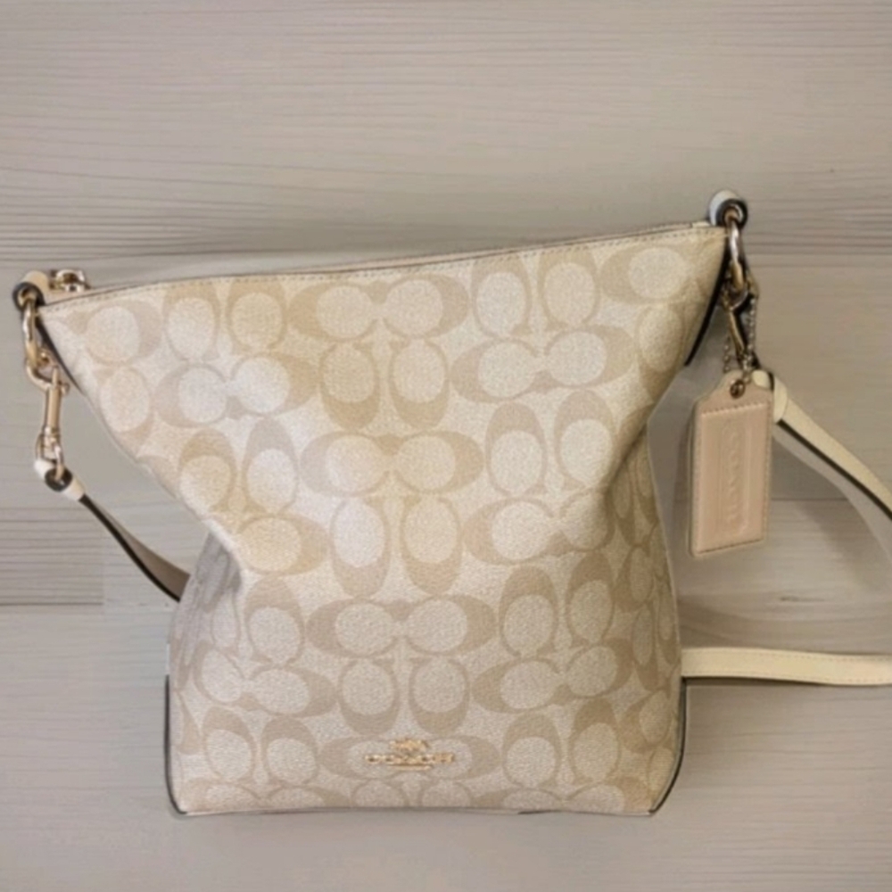 Coach 87826 Gorgeous Abby Crossbody/Shoulder Bag Like New - Picture 3 of 16